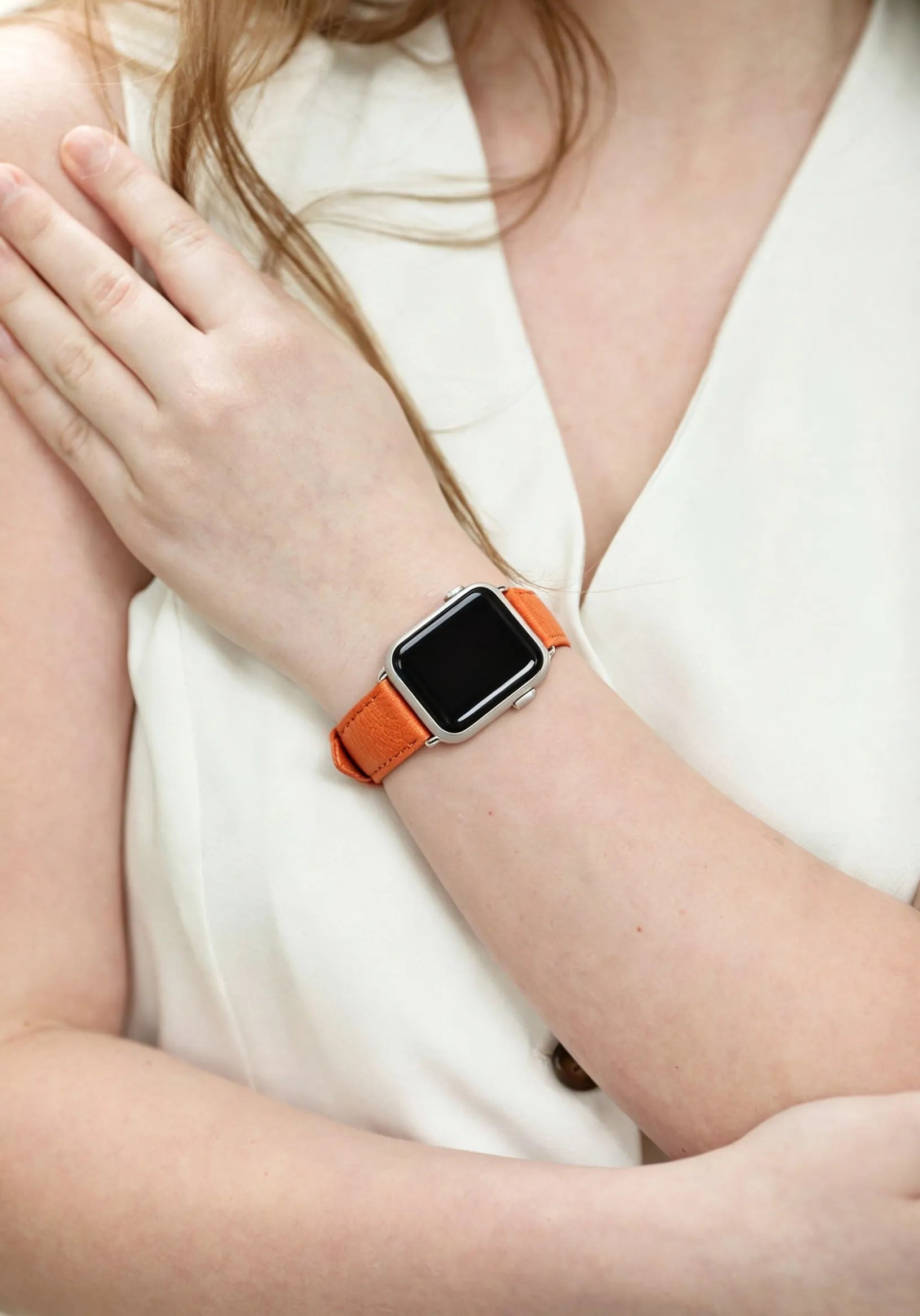 PLUME OSTRICH LEATHER APPLE WATCH BAND-1